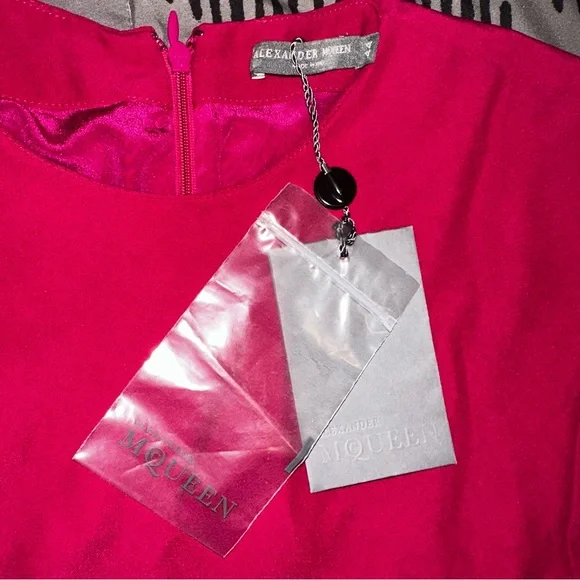 Alexander McQueen Asymmetric Ruffle Hem Drape Dress NWT 44/8 - Picture 5 of 11